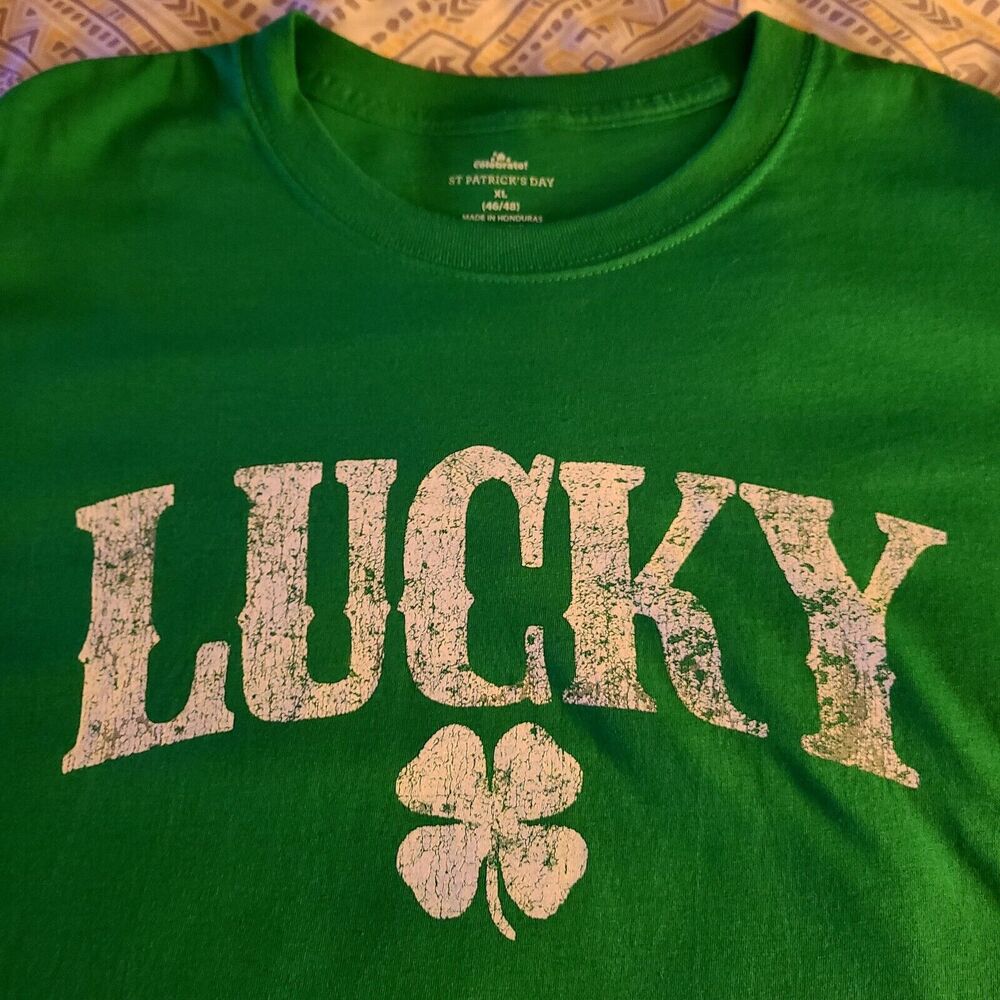 LUCKY w/Clover St. Patrick's Day T-Shirt Men’s Size XL Green Pre Owned